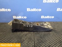 Кронштейн переднего бампера левый