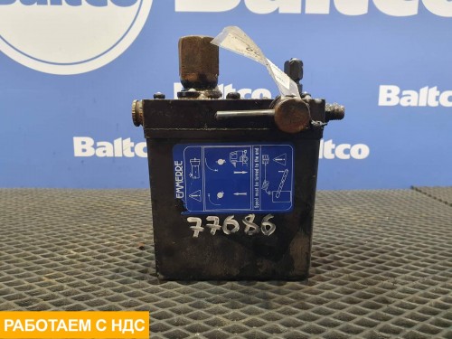 Насос подъема кабины